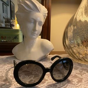 Black PRADA PR 27NS sunglasses MINIMAL BAROQUE